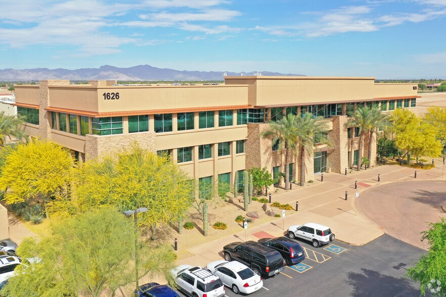 1626 N Litchfield Rd, Goodyear, AZ for lease - Building Photo - Image 2 of 5