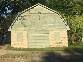 Plus de détails pour 226 Jackson St, Grove City, PA - Local d'activités à louer
