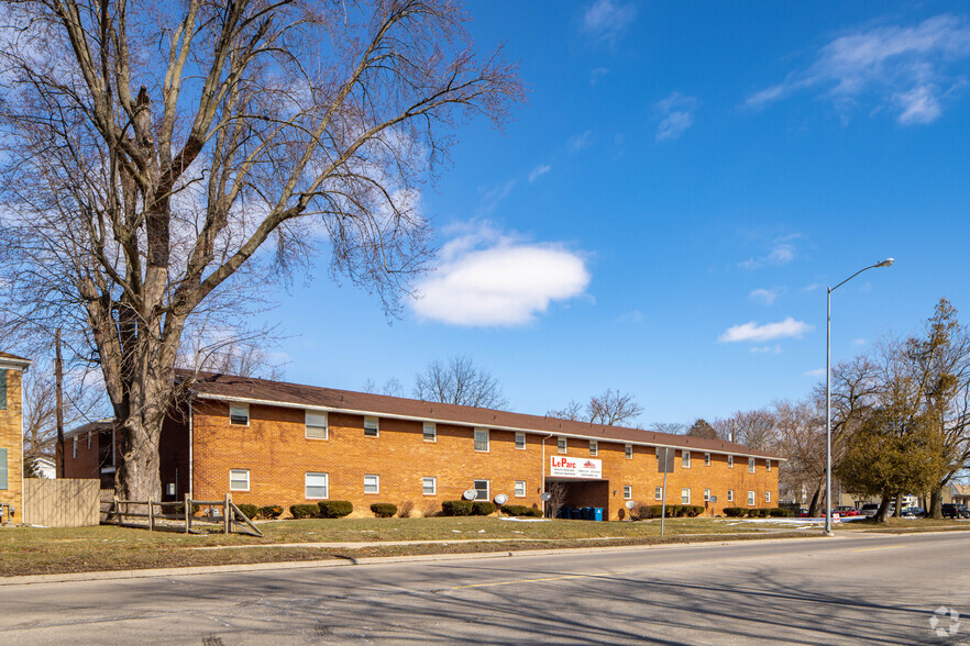 2144 W Sylvania Ave, Toledo, OH for sale - Primary Photo - Image 1 of 1