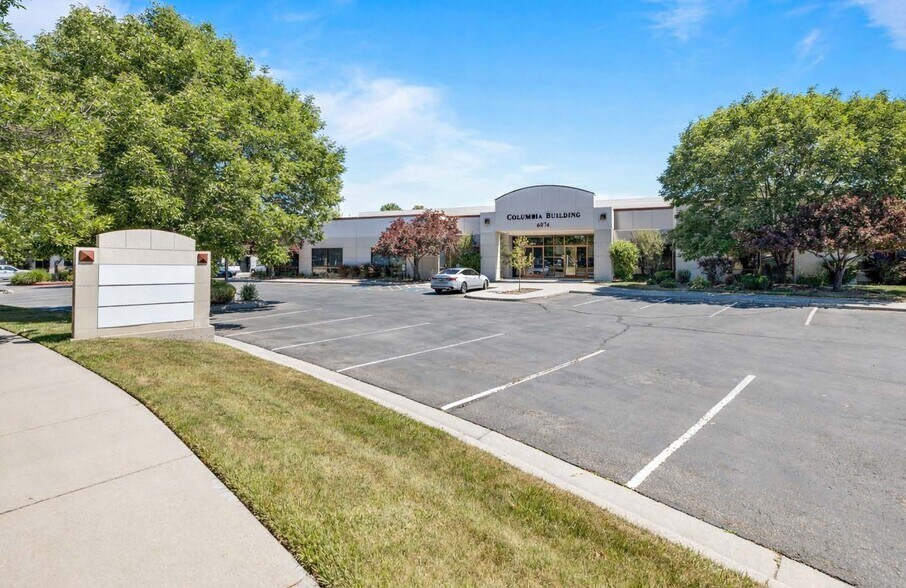 6074 N Discovery Way, Boise, ID for lease - Building Photo - Image 2 of 3