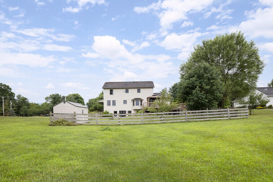 11578 Duncan Plains Rd, Johnstown, OH à vendre - Photo du bâtiment - Image 3 de 55