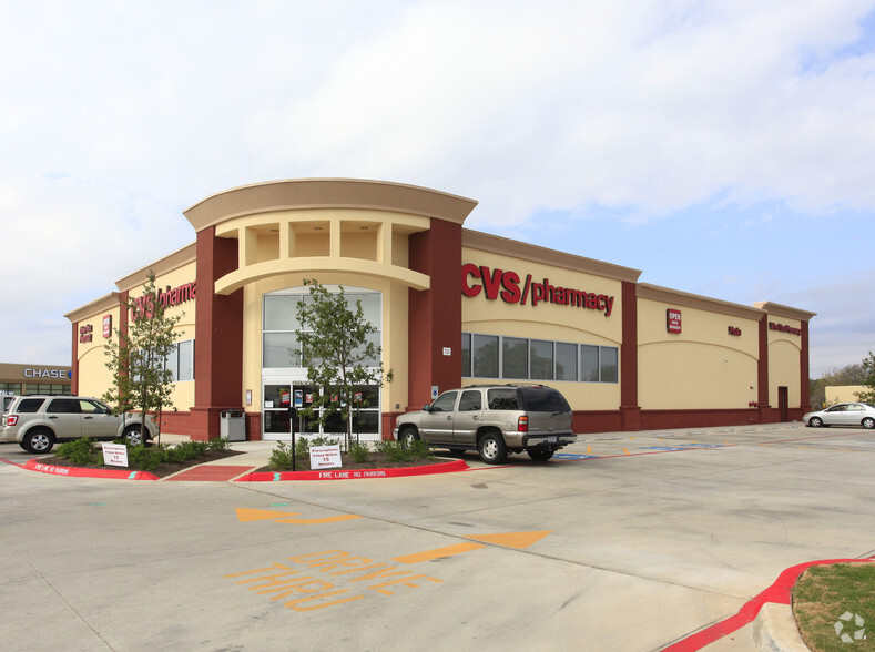 7001 Wyoming Springs Dr, Round Rock, TX for lease - Primary Photo - Image 1 of 6