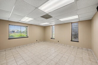 3807 Oates Rd, Houston, TX for lease Interior Photo- Image 2 of 13