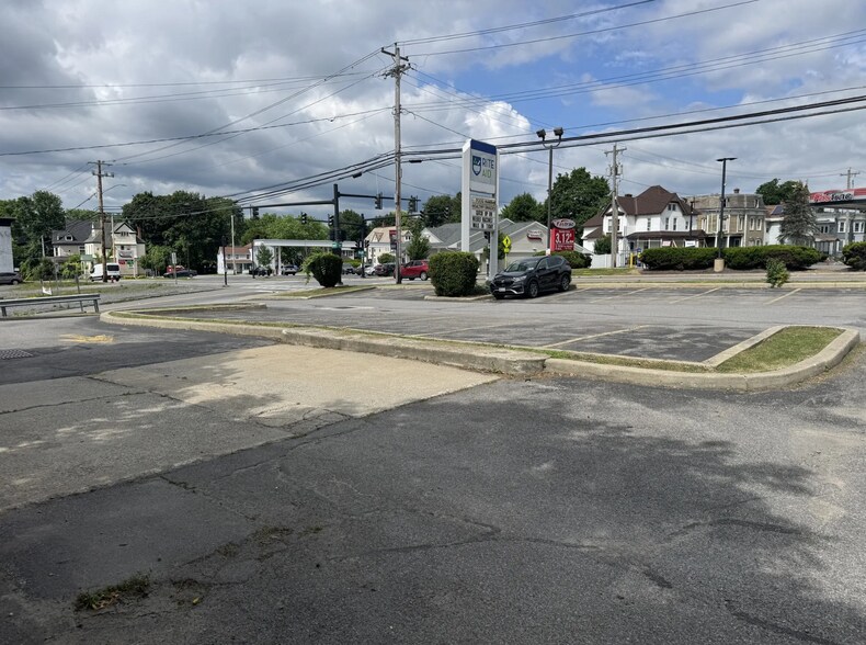 149 Market St, Amsterdam, NY à louer - Photo du bâtiment - Image 2 de 11