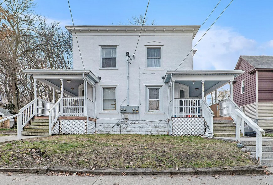 834 Sherman St SE, Grand Rapids, MI à vendre - Photo du bâtiment - Image 1 de 9