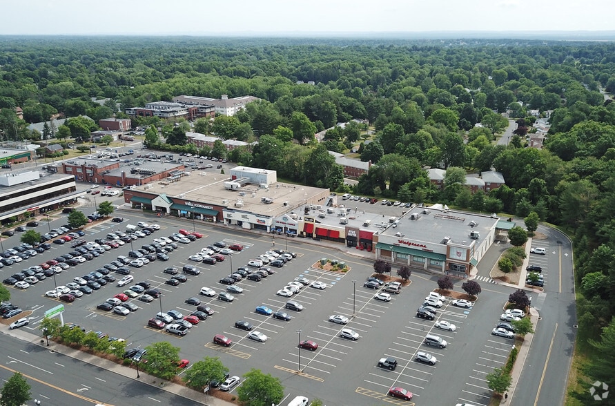 316-340 N Main St, West Hartford, CT à louer - Aérien - Image 3 de 4