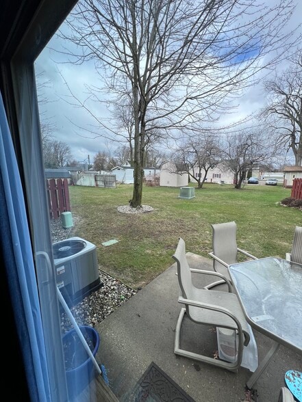 333 Jackson St, Coleman, MI à vendre - Photo du bâtiment - Image 3 de 78