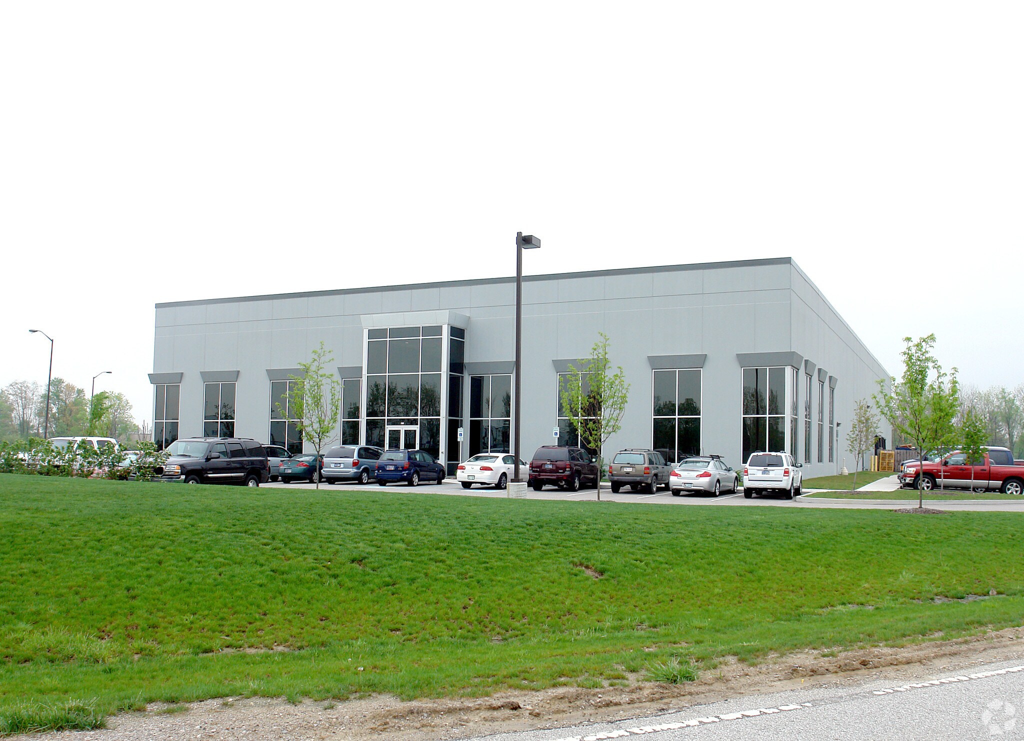 5905 Decatur Blvd, Indianapolis, IN à vendre Photo principale- Image 1 de 8