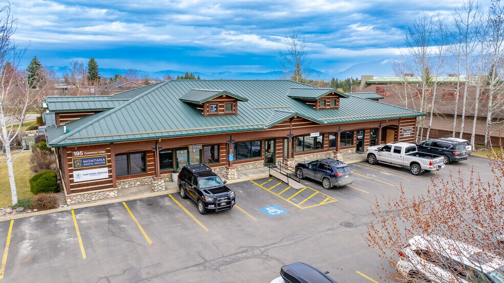 195 Commons Loop, Kalispell, MT à vendre - Photo du bâtiment - Image 2 de 70
