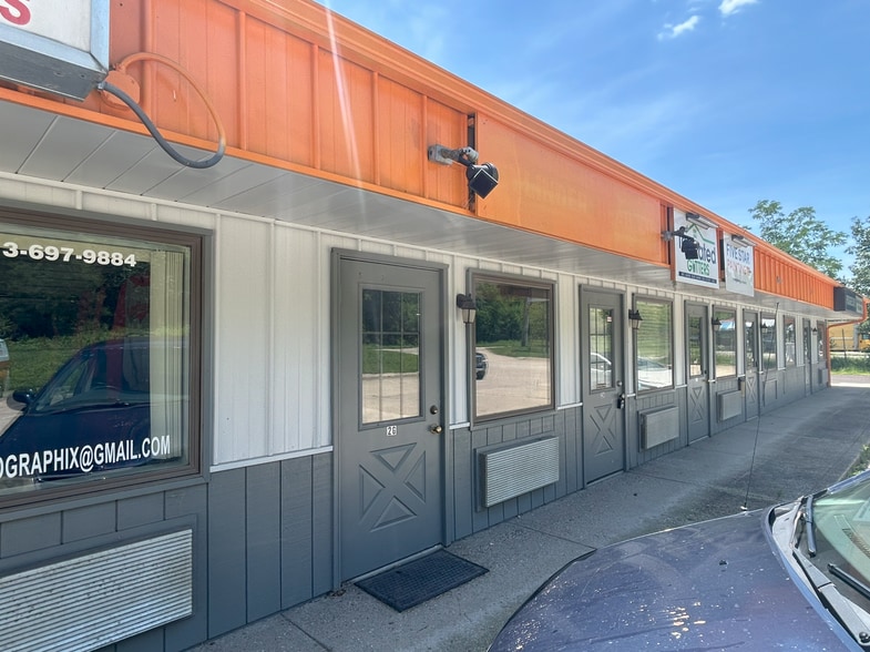 10900 Loveland Madeira Rd, Loveland, OH for lease - Building Photo - Image 3 of 7