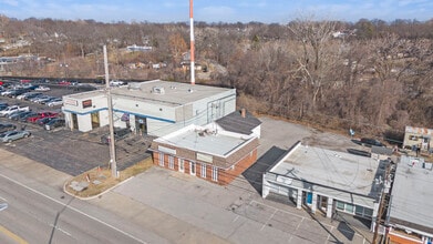 3911 N Oak Tfwy, Kansas City, MO - Aerial  map view - Image1