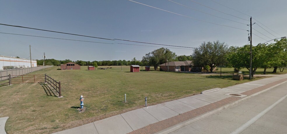 3205 Dixie Farm Rd, Pearland, TX à vendre - Photo du bâtiment - Image 2 de 4