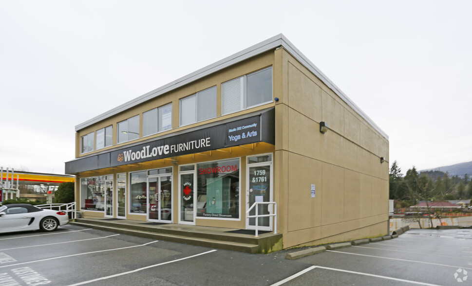 1751-1761 Capilano Rd, North Vancouver, BC for lease - Primary Photo - Image 1 of 9