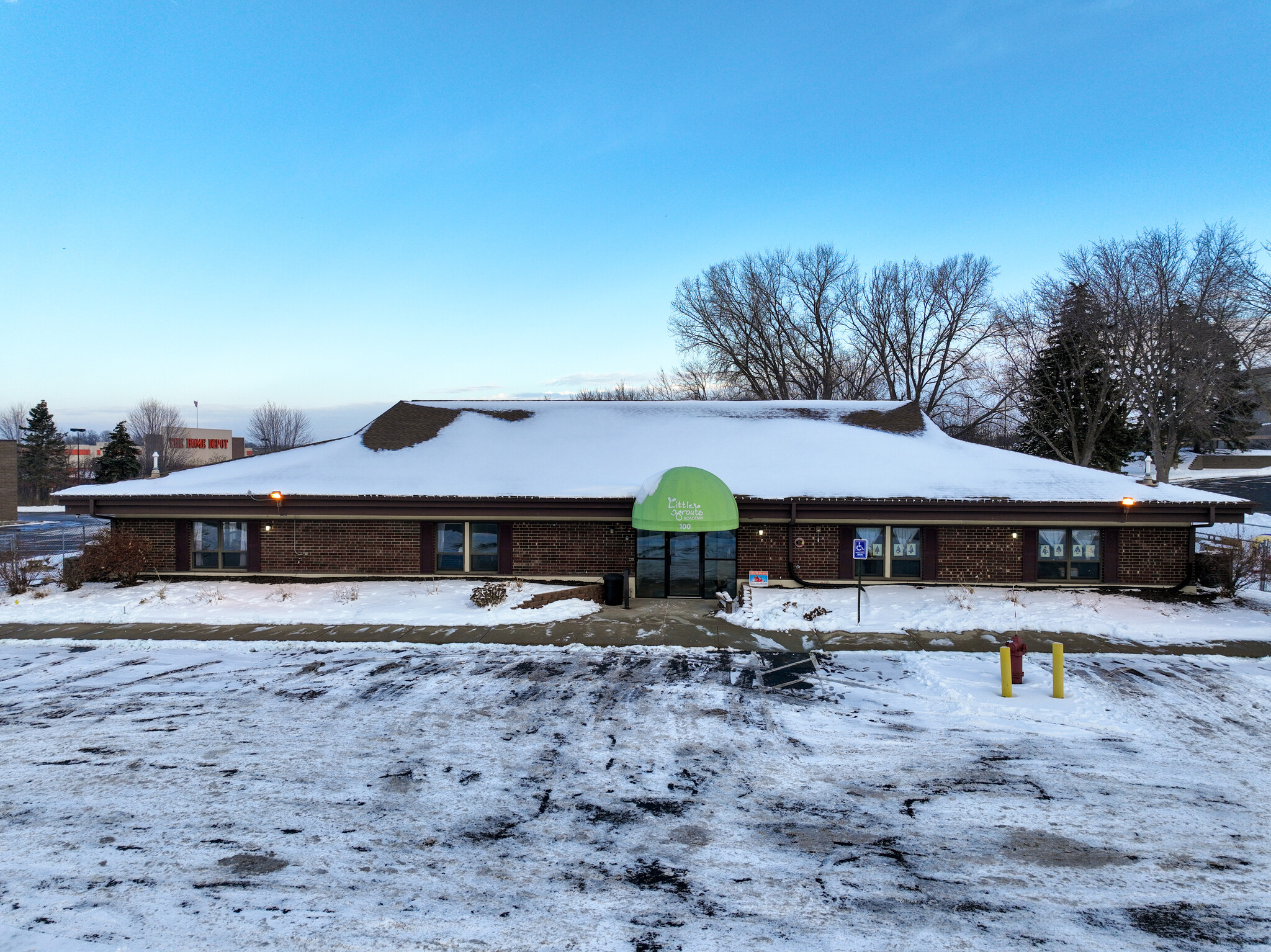 100 Cobblestone Ln, Burnsville, MN à vendre Photo du bâtiment- Image 1 de 6