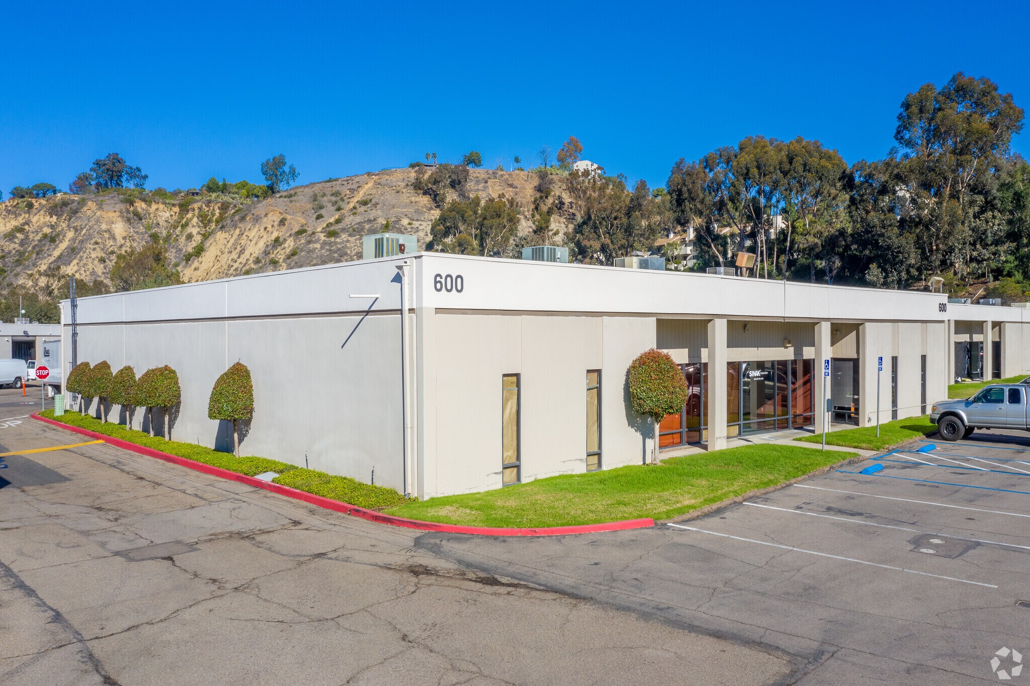 4901 Morena Blvd, San Diego, CA à louer Photo principale- Image 1 de 8