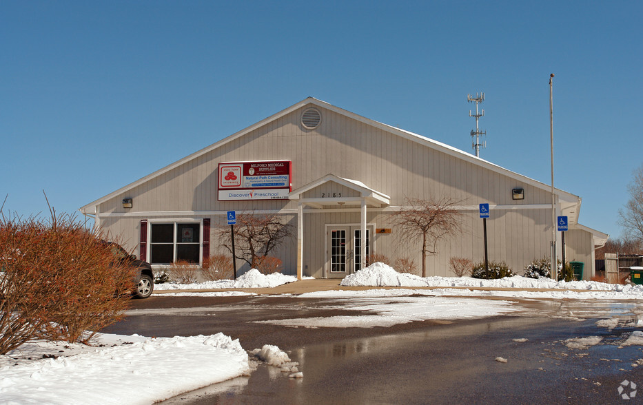 2185 S Milford Rd, Milford, MI à vendre - Photo du bâtiment - Image 1 de 1