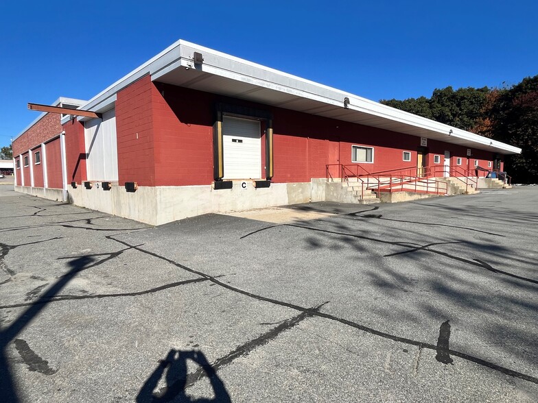 1370 Elmwood Ave, Cranston, RI for sale - Building Photo - Image 2 of 8