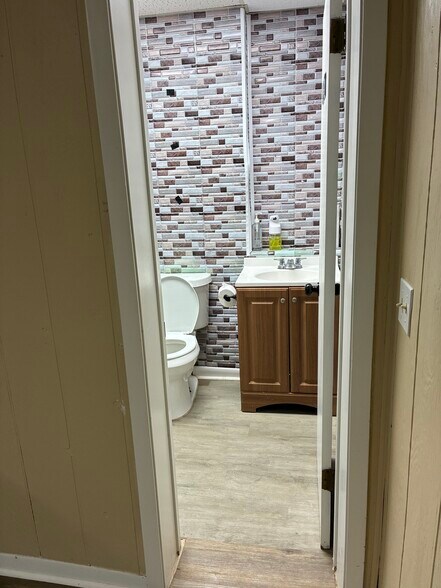 5104 Mansfield Rd, Shreveport, LA à vendre - Photo du bâtiment - Image 3 de 15