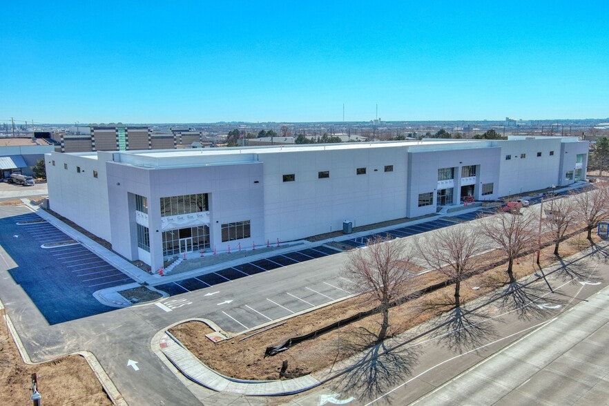 5950 Washington St, Denver, CO for lease - Building Photo - Image 2 of 7