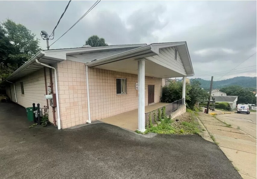 750 5th St, Ambridge, PA for sale Primary Photo- Image 1 of 3