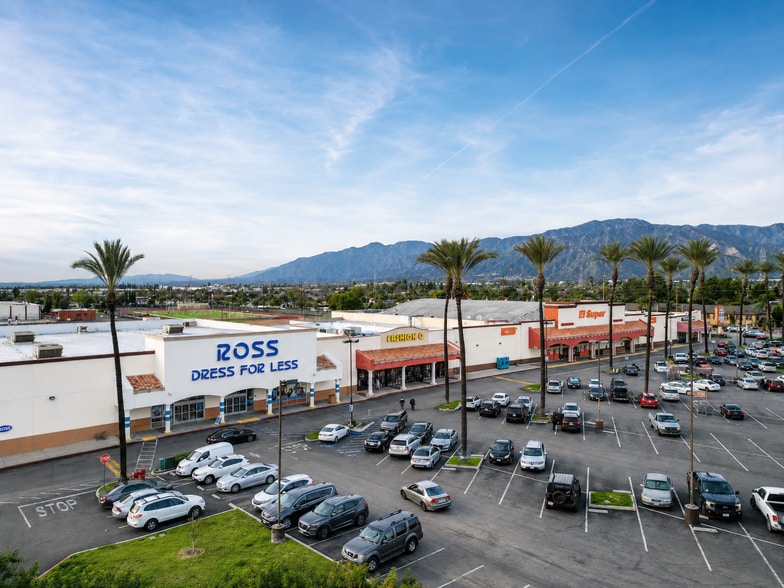 1405-1453 N Azusa Ave, Covina, CA à louer - Photo du bâtiment - Image 2 de 9
