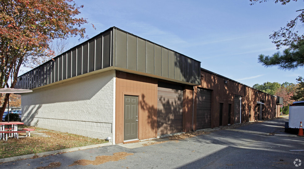 404 Investors Pl, Virginia Beach, VA for lease - Building Photo - Image 2 of 9