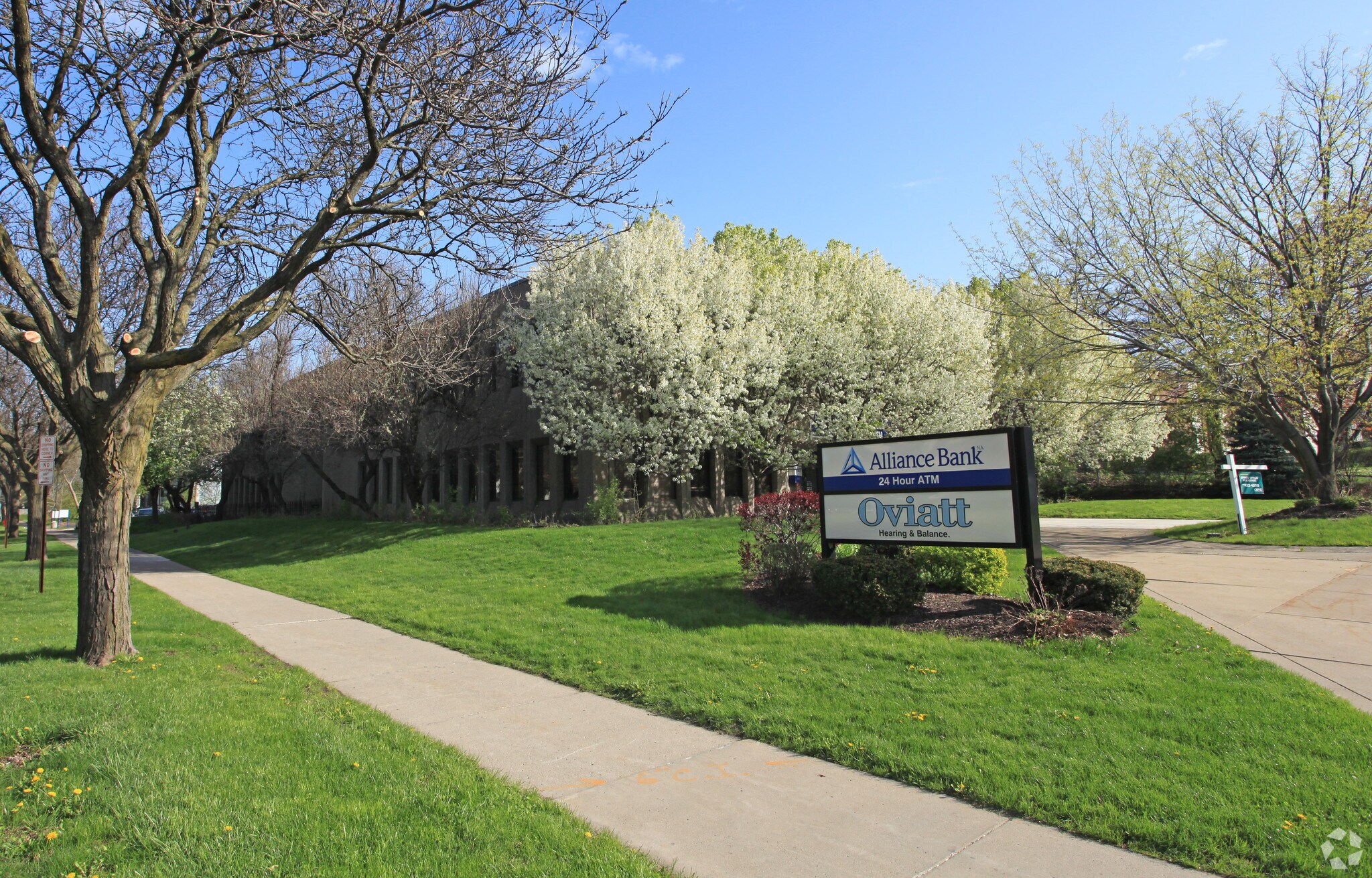 1001 James St, Syracuse, NY à louer Photo principale- Image 1 de 9