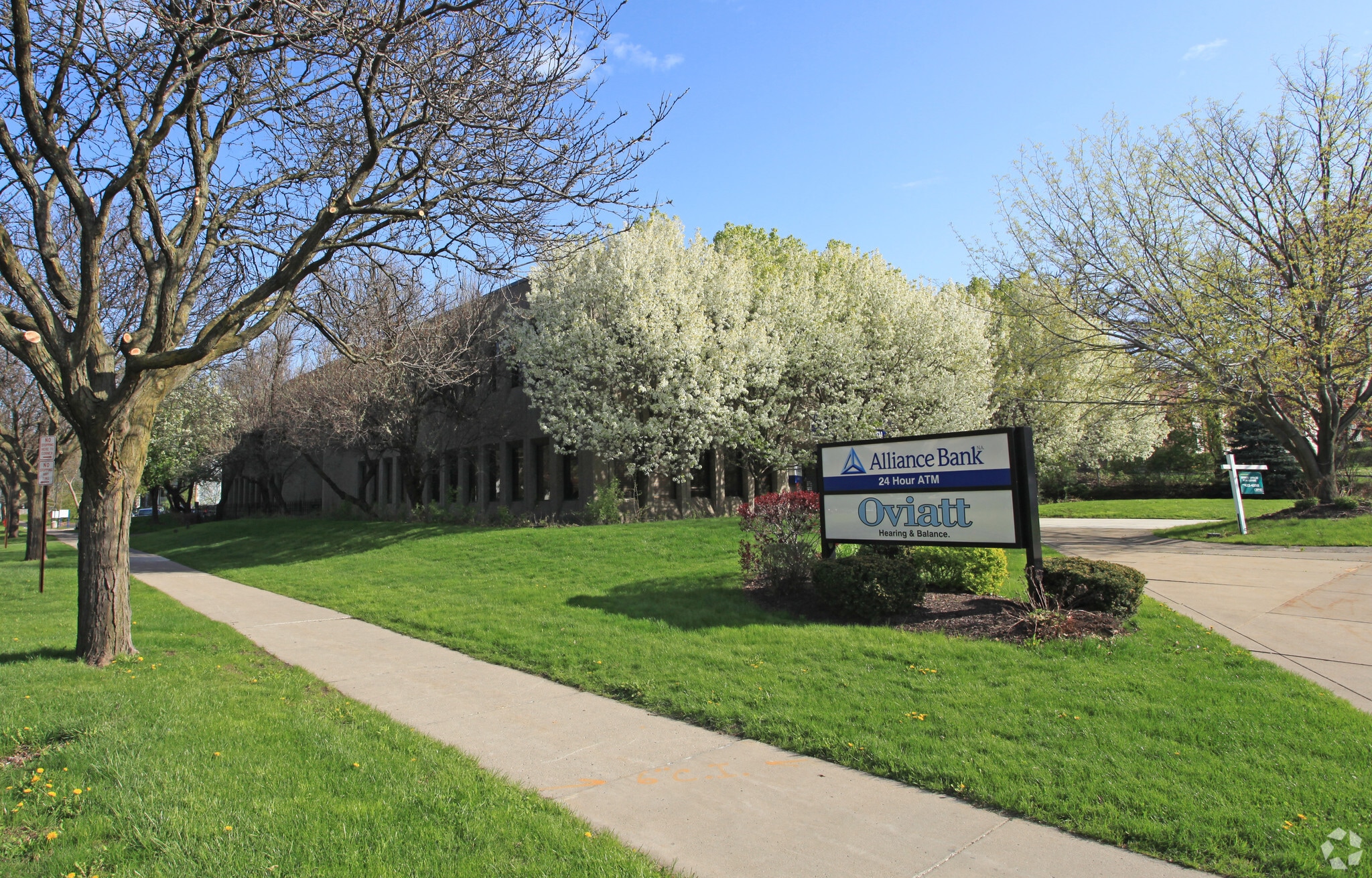 1001 James St, Syracuse, NY for lease Primary Photo- Image 1 of 9