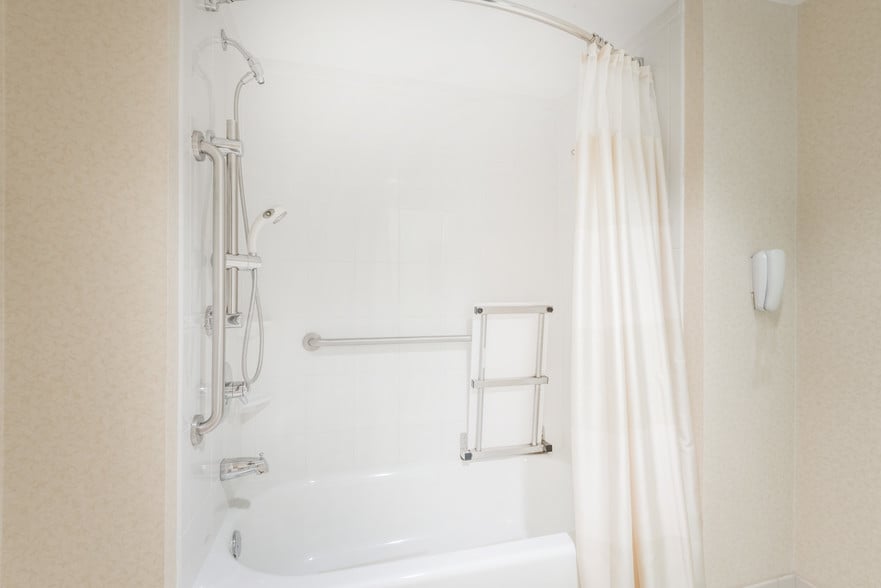 2317 N State Road 3, Greensburg, IN for sale - Interior Photo - Image 3 of 10