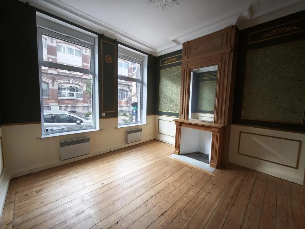 Office in Lille for lease Interior Photo- Image 1 of 4