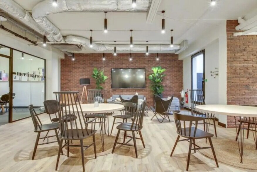 Office in Boulogne-Billancourt for sale - Building Photo - Image 3 of 7