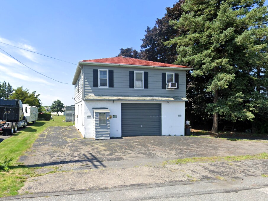 2310 Schoenersville Rd, Allentown, PA à louer Photo principale- Image 1 de 3