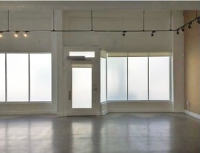 364-368 S Maple Dr, Beverly Hills, CA for lease Interior Photo- Image 2 of 5