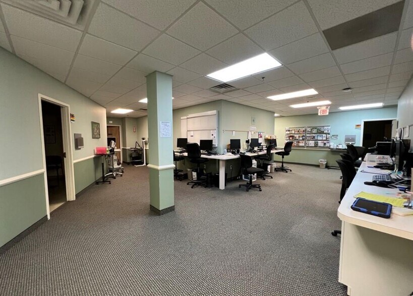 464 Boston Post Rd, Orange, CT à louer - Photo intérieure - Image 3 de 12