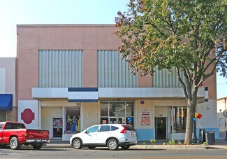Plus de détails pour 125-129 N Main St, Porterville, CA - Commerce de détail à louer