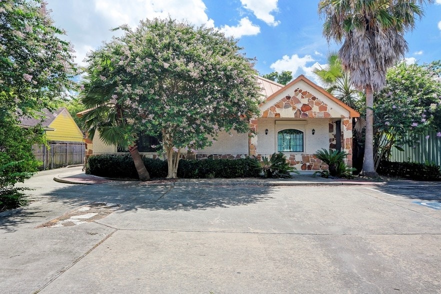 3208 Broadway St, Houston, TX for lease - Building Photo - Image 2 of 48