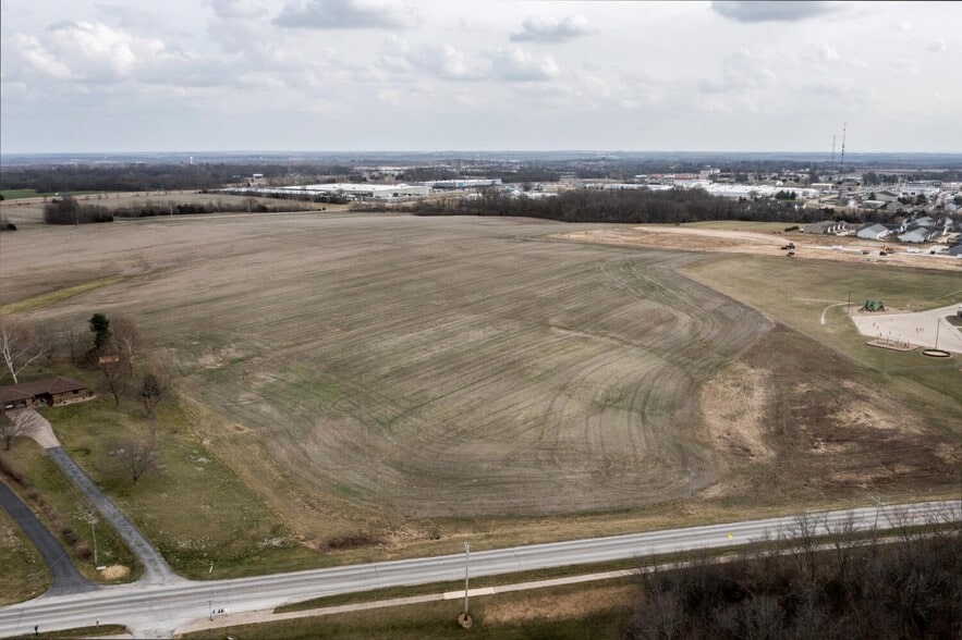 4950 Columbus Rd, Quincy, IL for sale - Aerial - Image 3 of 10