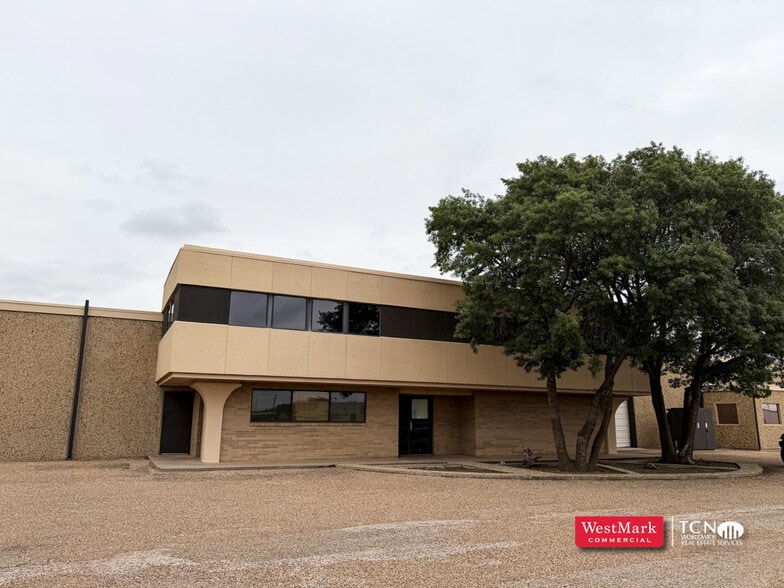1316 54th St, Lubbock, TX à louer - Photo du bâtiment - Image 2 de 9