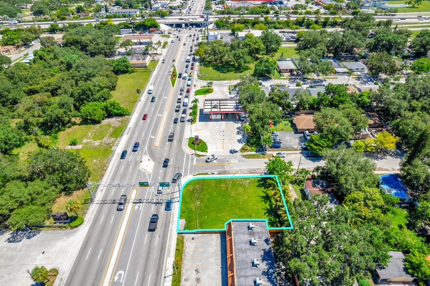 16910 NW 27th Ave, Miami Gardens, FL for sale - Building Photo - Image 3 of 8
