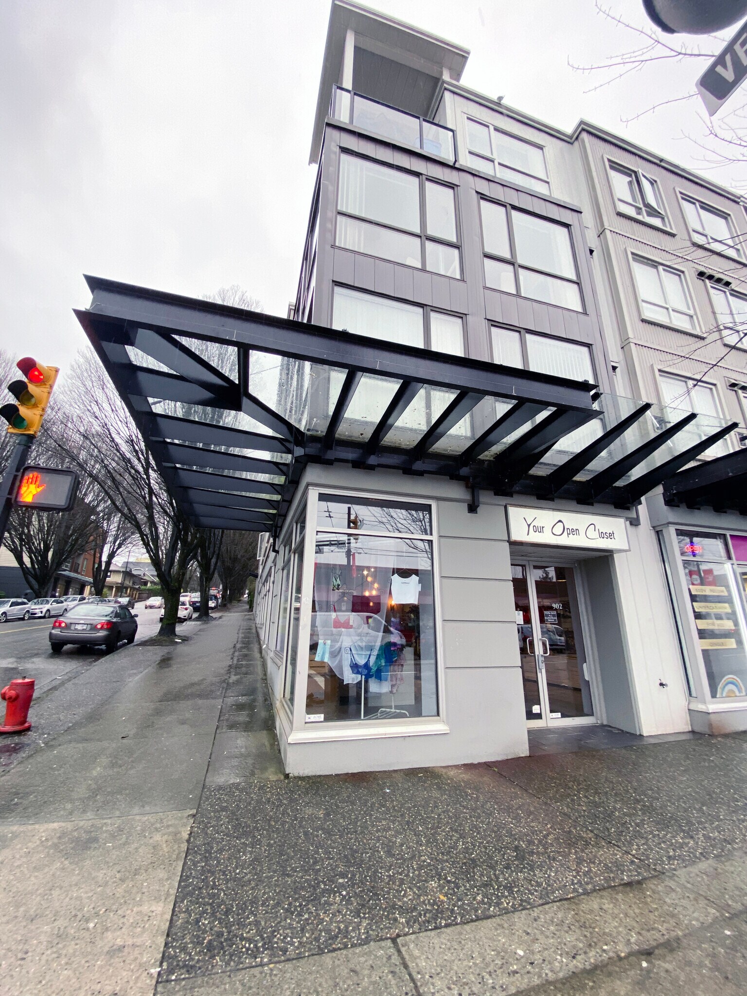 902 Commercial Dr, Vancouver, BC à vendre Photo du bâtiment- Image 1 de 1