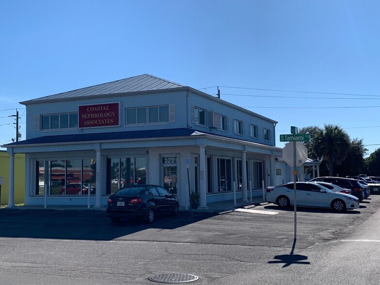 3221 Tamiami Trl, Port Charlotte, FL à louer - Photo du bâtiment - Image 2 de 62