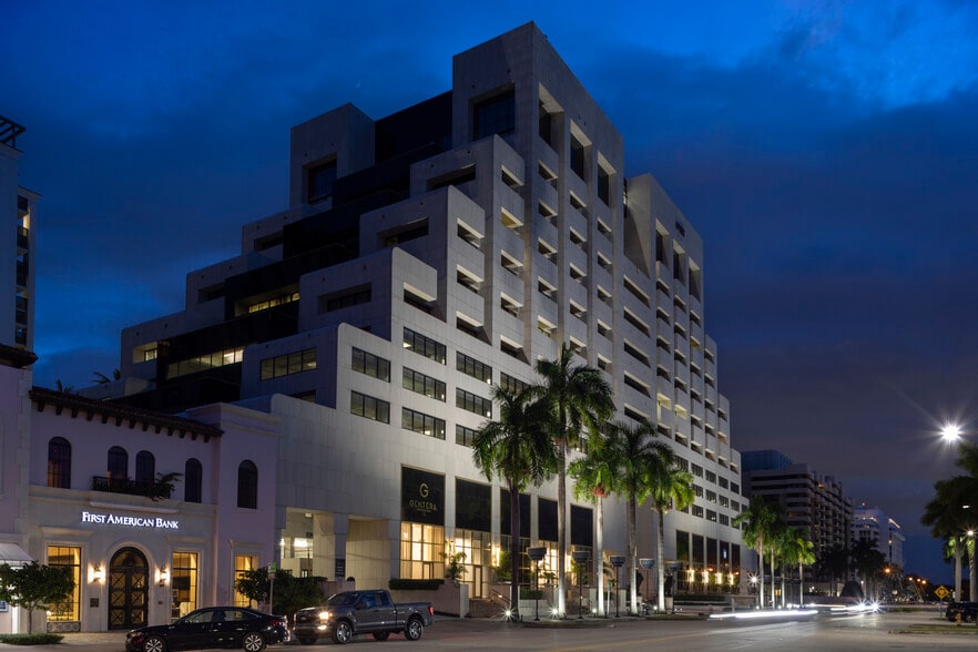 550 biltmore Way, Coral Gables, FL for lease - Building Photo - Image 3 of 22