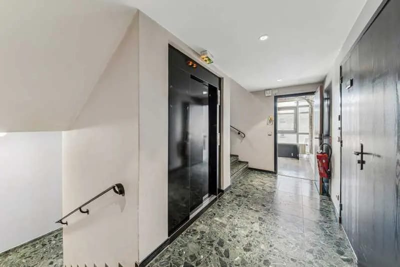 152 Rue De Picpus, Paris à louer - Hall d’entrée - Image 2 de 9