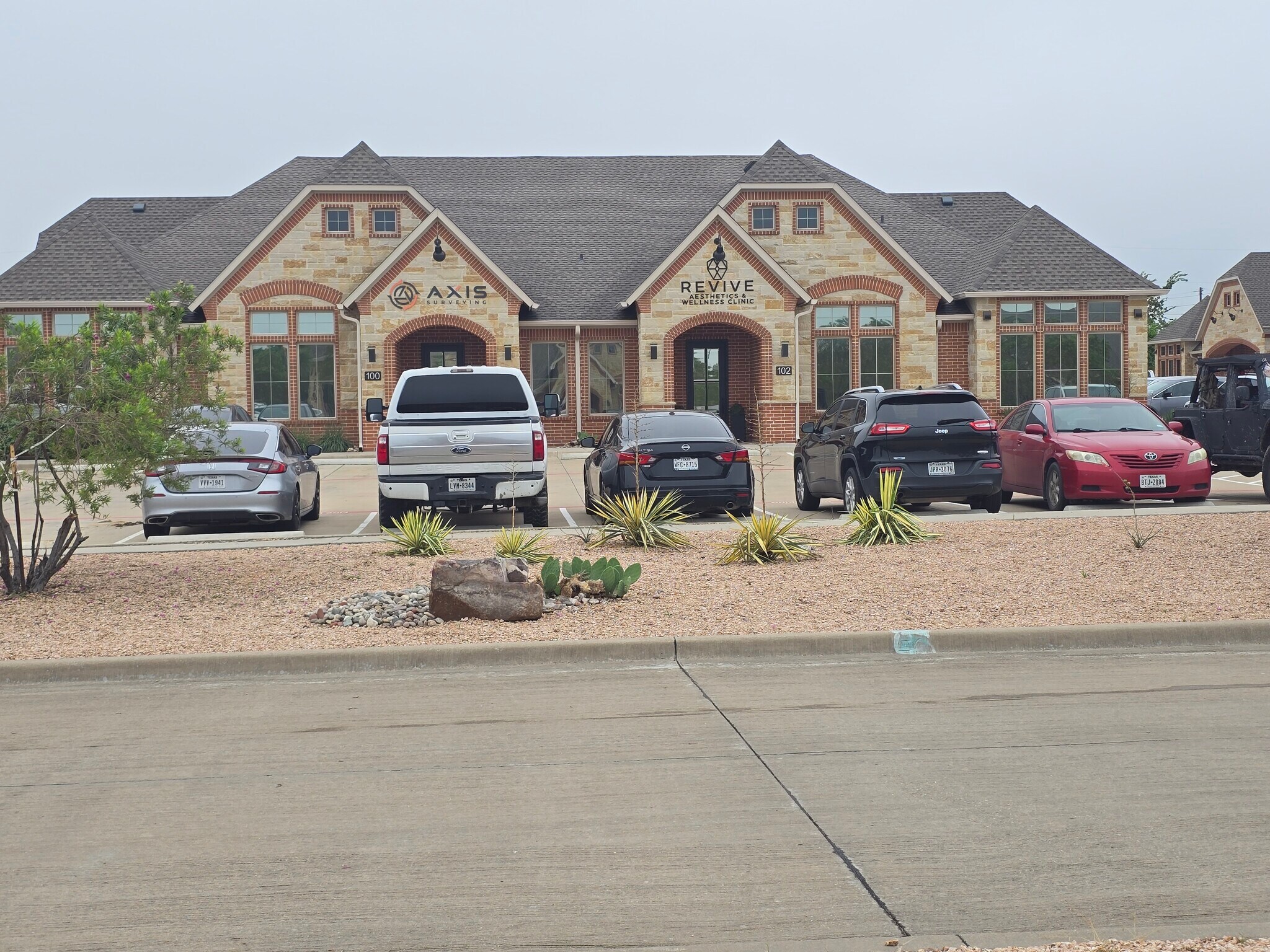 1000 Legacy Ranch Rd, Waxahachie, TX for lease Building Photo- Image 1 of 2
