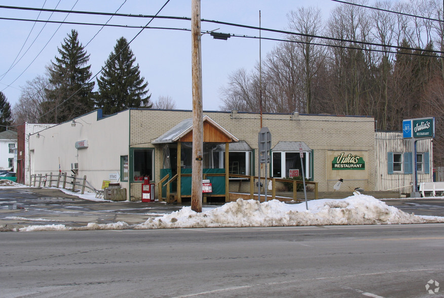 1 N Main St, Panama, NY à vendre - Photo principale - Image 1 de 1