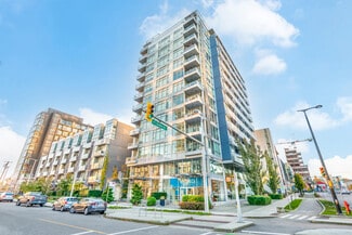 Plus de détails pour 102 1st Av, Vancouver, BC - Commerce de détail à louer