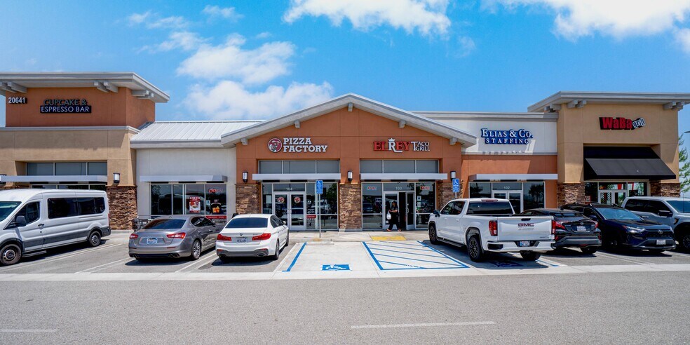 20681 Van Buren Boulevard Blvd, Riverside, CA à louer - Photo du bâtiment - Image 3 de 6