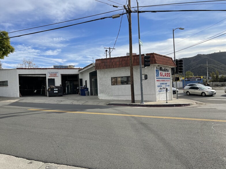 7639 Foothill Blvd, Tujunga, CA for lease - Building Photo - Image 2 of 49