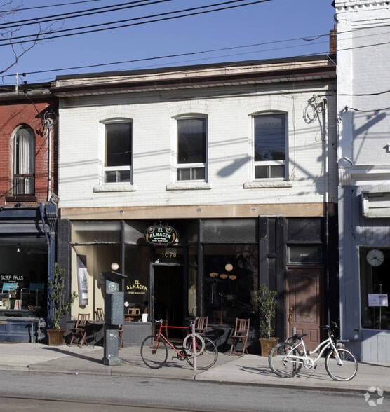 1078 Queen St W, Toronto, ON à vendre - Photo du bâtiment - Image 3 de 4