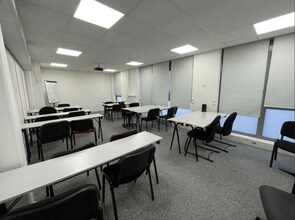 Office in Montreuil for lease Interior Photo- Image 1 of 3